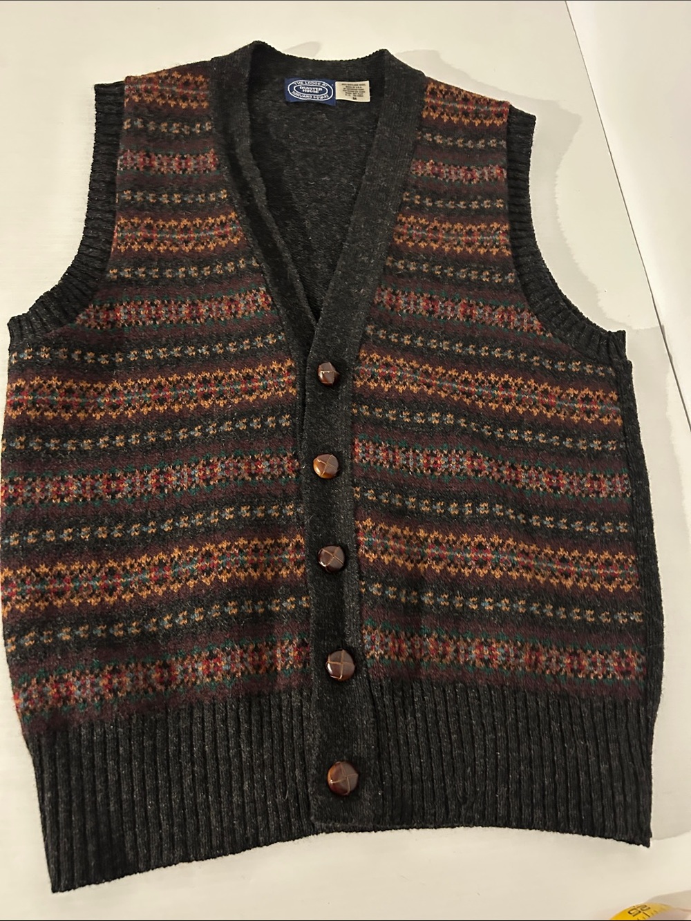 Shetland Wool sweater vest men’s medium button front *repaired